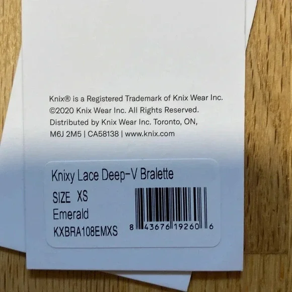 Knixy Lace Deep-V Bralette - Emerald limited edition - Picture 5 of 8